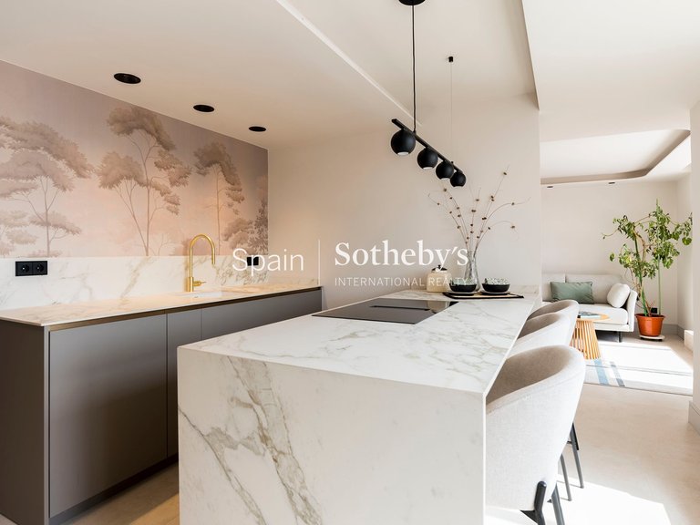Apartment for Sale in Madrid, Madrid 16