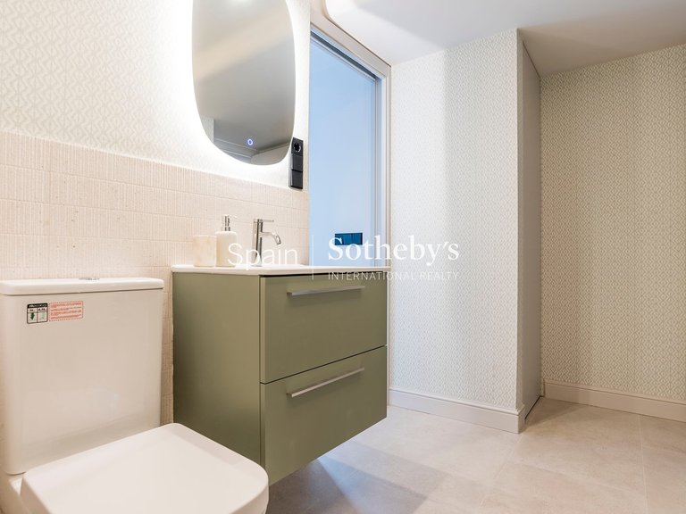 Apartment for Sale in Madrid, Madrid 40