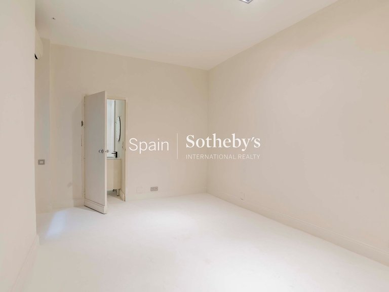 Apartment for Rent in Madrid, Madrid 24
