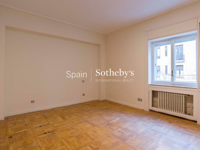 Apartment for Rent in Madrid, Madrid 5