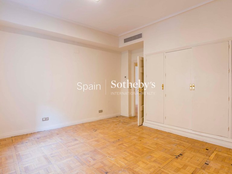 Apartment for Rent in Madrid, Madrid 14