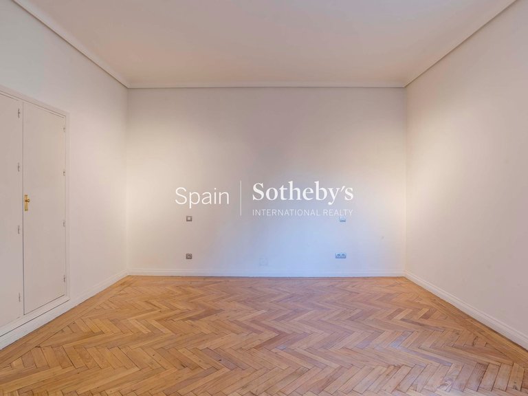 Apartment for Rent in Madrid, Madrid 10