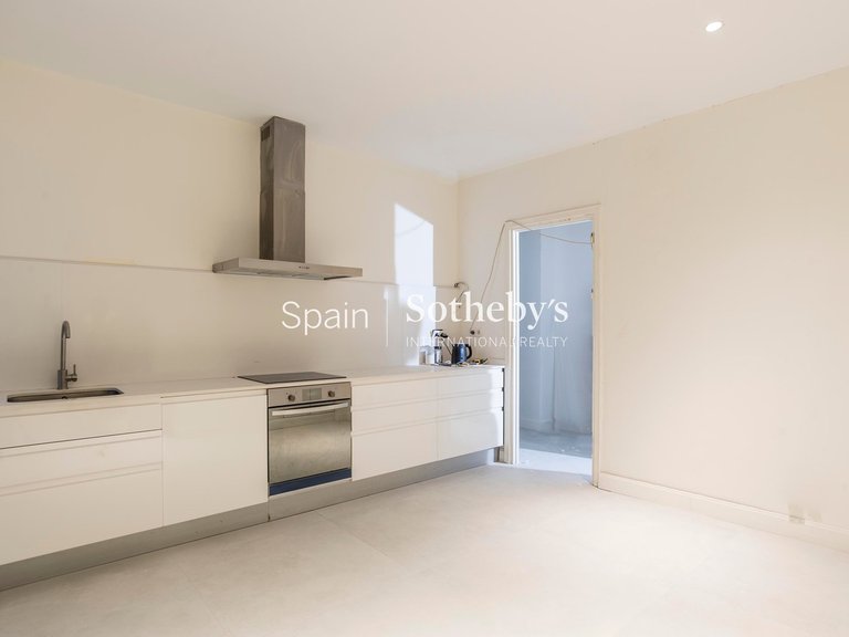 Apartment for Rent in Madrid, Madrid 34