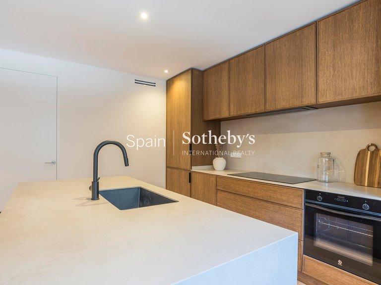 Apartment for Sale in Madrid, Madrid 23