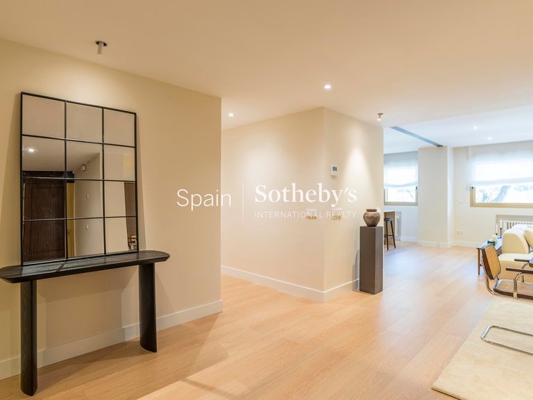 Apartment for Sale in Madrid, Madrid 27