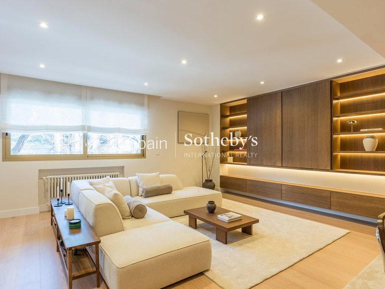 Apartment for Sale in Madrid, Madrid 9
