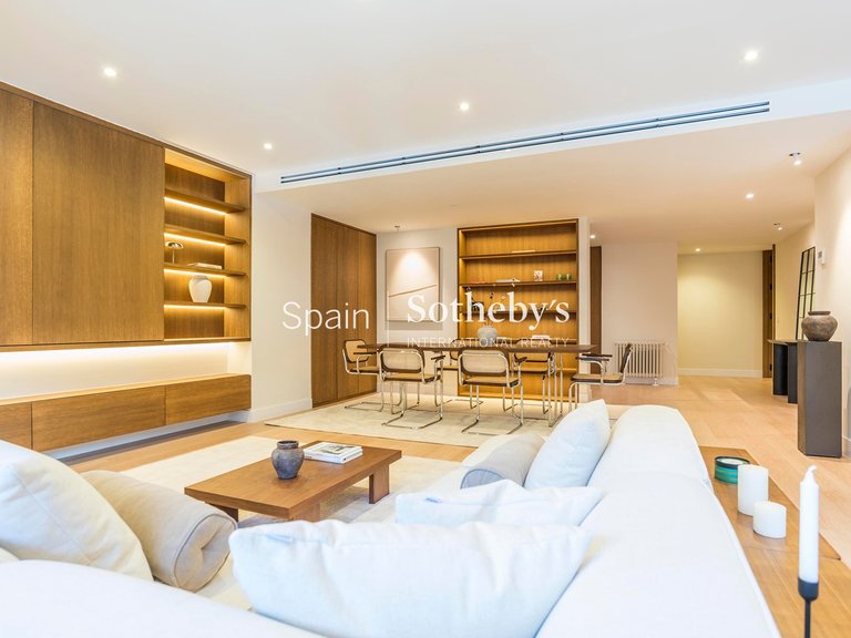 Apartment for Sale in Madrid, Madrid 8