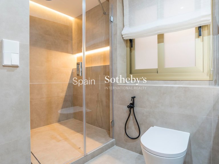 Apartment for Sale in Madrid, Madrid 45