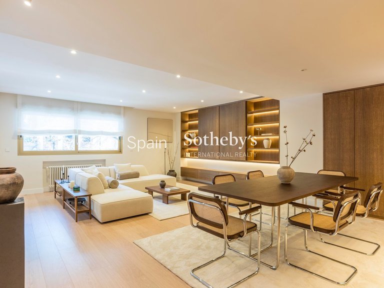 Apartment for Sale in Madrid, Madrid 2