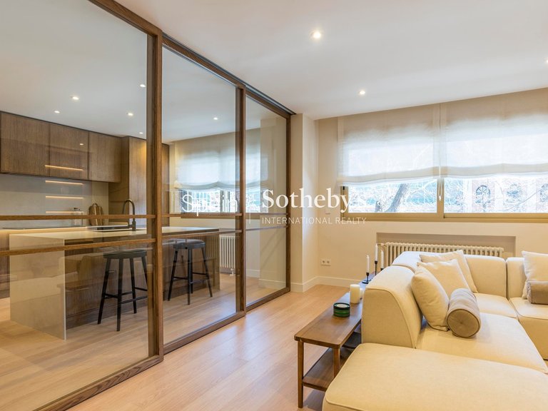 Apartment for Sale in Madrid, Madrid 11