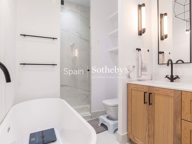 Apartment for Sale in Madrid, Madrid 23