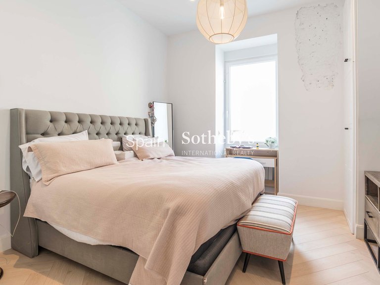 Apartment for Sale in Madrid, Madrid 18