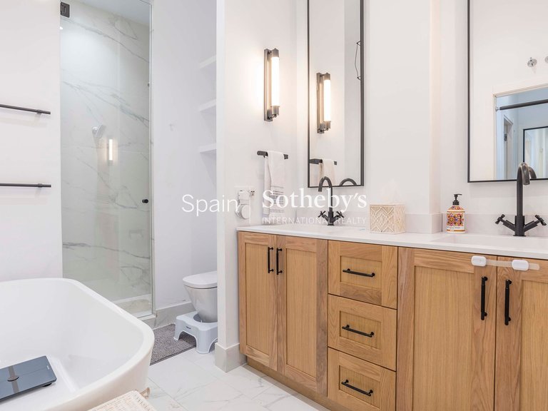 Apartment for Sale in Madrid, Madrid 21