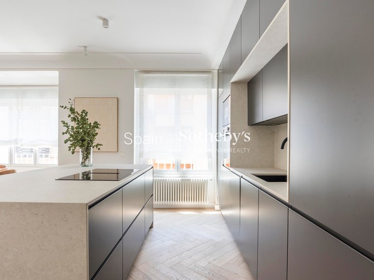 Apartment for Sale in Madrid, Madrid 12