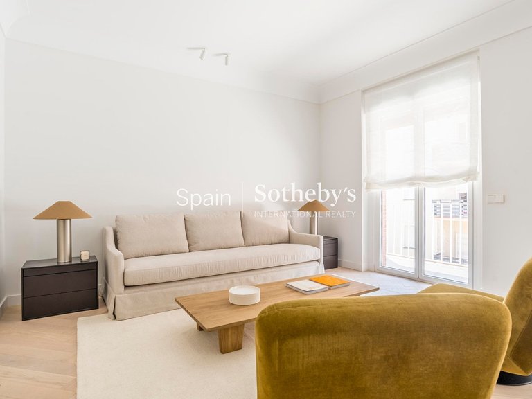 Apartment for Sale in Madrid, Madrid 8