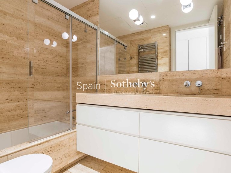 Apartment for Sale in Madrid, Madrid 33