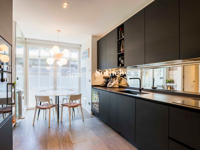 Apartment for Sale in Madrid, Madrid 22