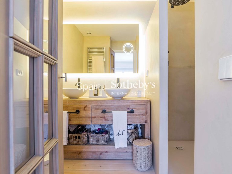 Apartment for Sale in Madrid, Madrid 13