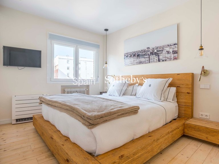 Apartment for Sale in Madrid, Madrid 11