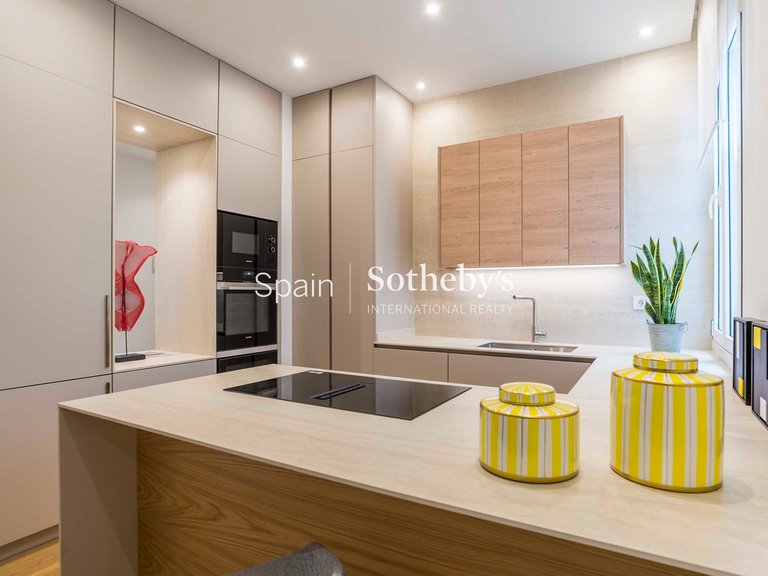 Apartment for Sale in Madrid, Madrid 20