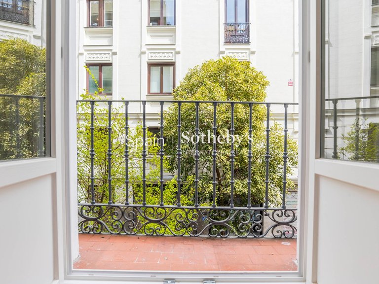 Apartment for Sale in Madrid, Madrid 49