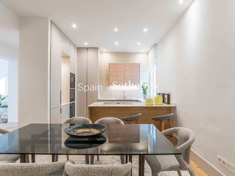 Apartment for Sale in Madrid, Madrid 13