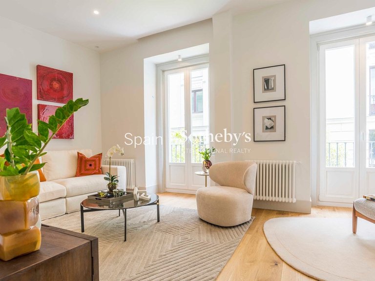 Apartment for Sale in Madrid, Madrid 11