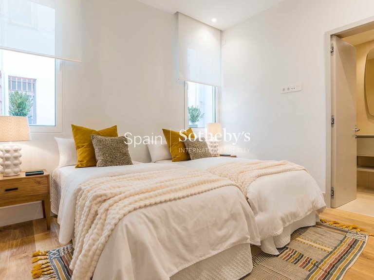 Apartment for Sale in Madrid, Madrid 32