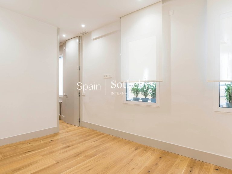 Apartment for Sale in Madrid, Madrid 33