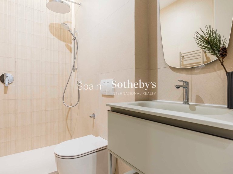 Apartment for Sale in Madrid, Madrid 40
