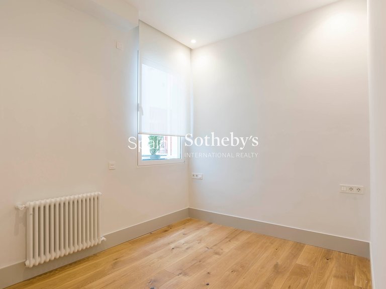 Apartment for Sale in Madrid, Madrid 32