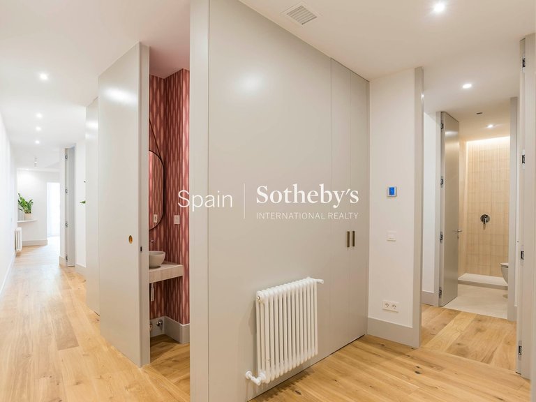 Apartment for Sale in Madrid, Madrid 40