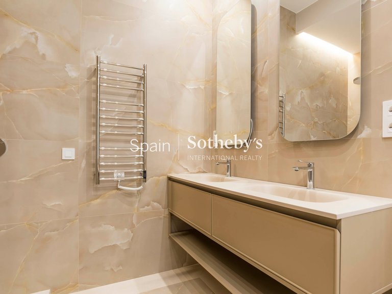 Apartment for Sale in Madrid, Madrid 23
