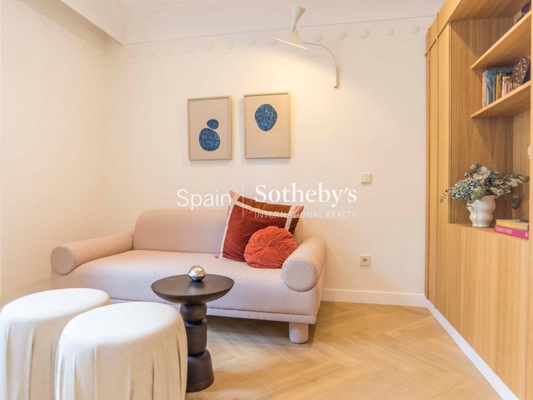 Apartment for Sale in Madrid, Madrid 16