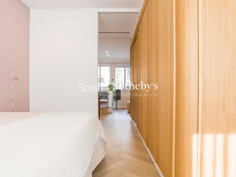 Apartment for Sale in Madrid, Madrid 18