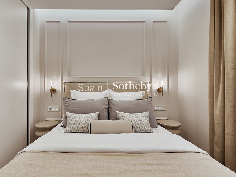 Apartment for Sale in Madrid, Madrid 18