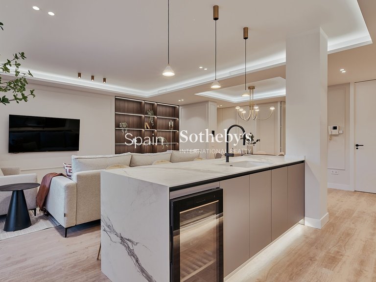 Apartment for Sale in Madrid, Madrid 12