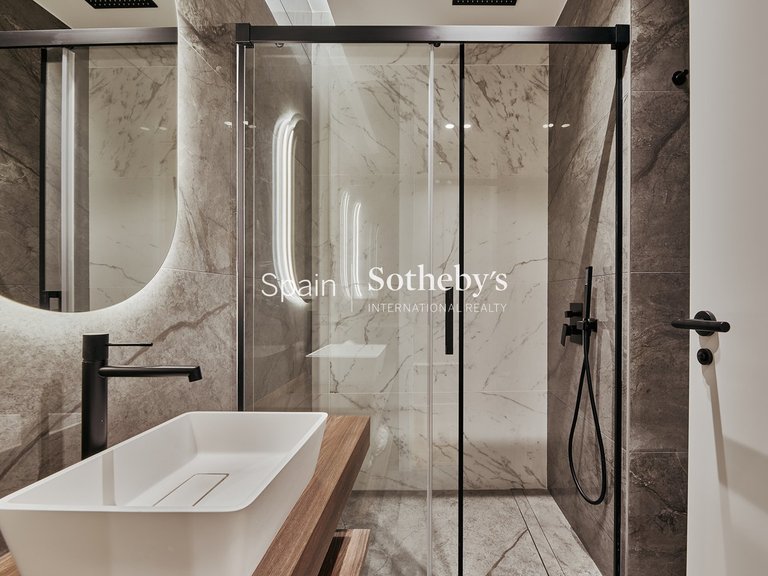 Apartment for Sale in Madrid, Madrid 29