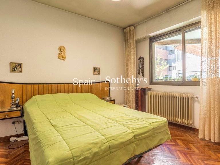 Apartment for Sale in Madrid, Madrid 12
