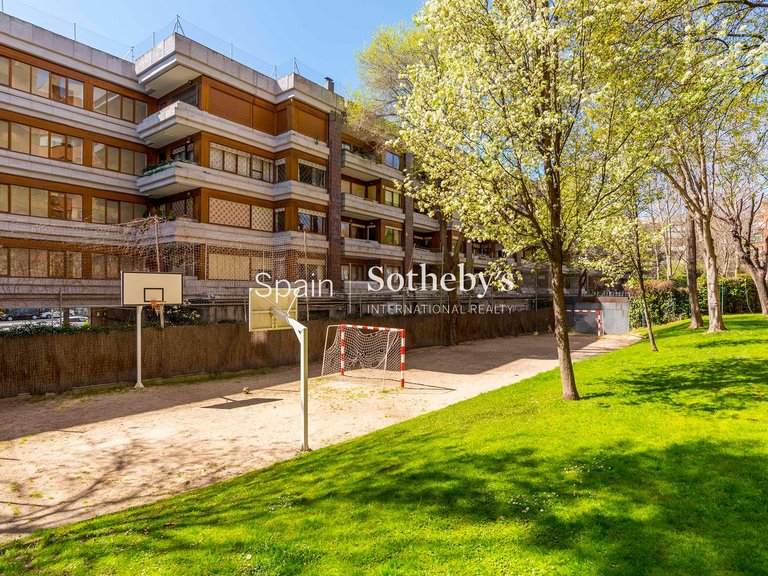 Apartment for Sale in Madrid, Madrid 38