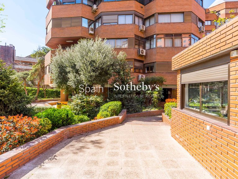Apartment for Sale in Madrid, Madrid 40