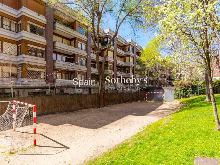 Apartment for Sale in Madrid, Madrid 28