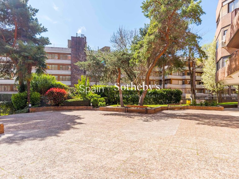 Apartment for Sale in Madrid, Madrid 22