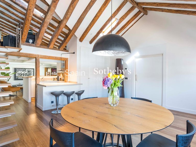Penthouse for Rent in Madrid, Madrid 5