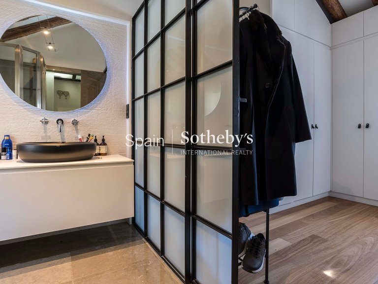 Penthouse for Rent in Madrid, Madrid 33