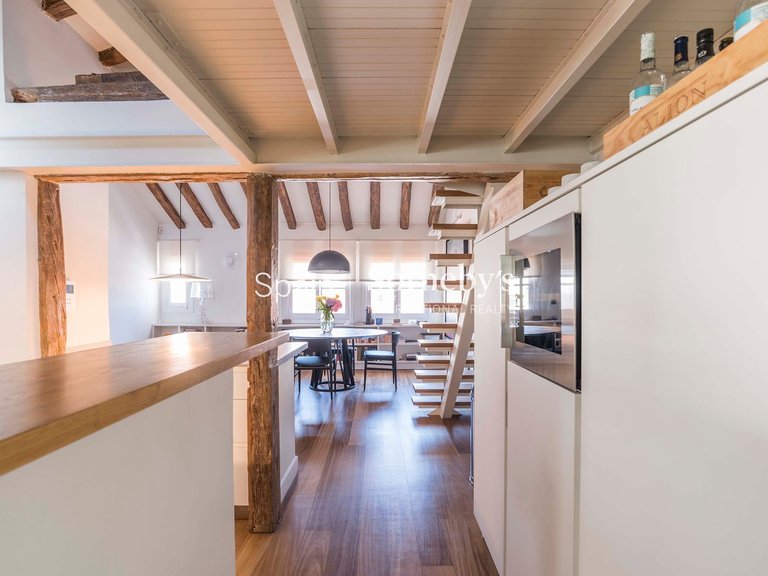 Penthouse for Rent in Madrid, Madrid 17