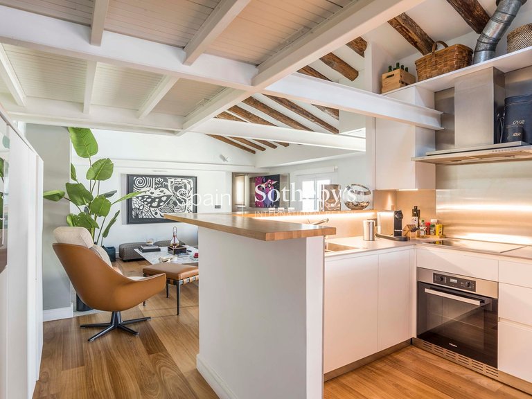 Penthouse for Rent in Madrid, Madrid 21
