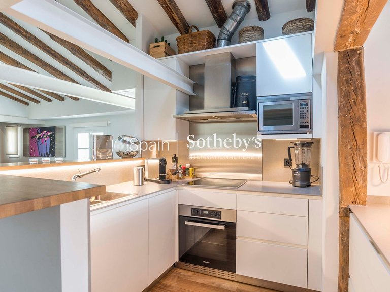 Penthouse for Rent in Madrid, Madrid 22
