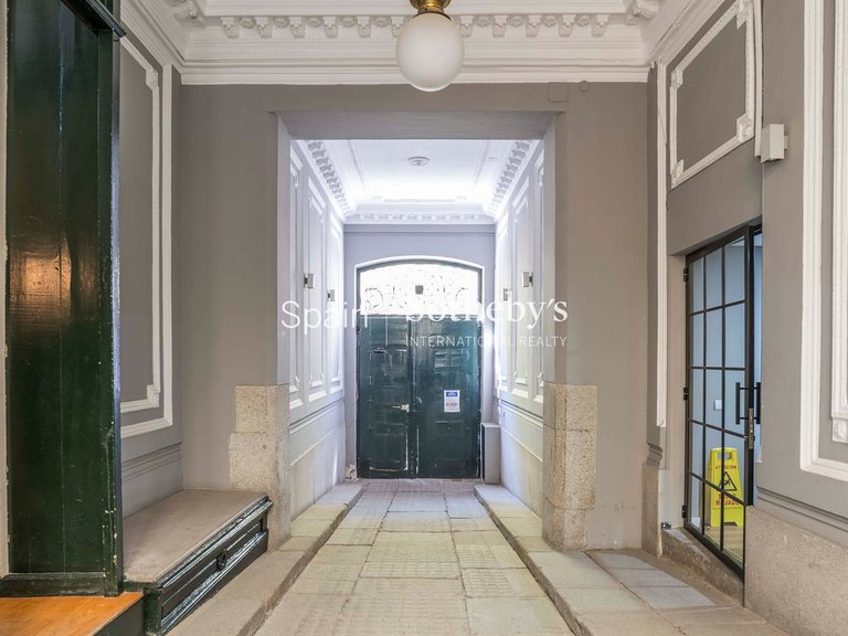 Penthouse for Rent in Madrid, Madrid 39