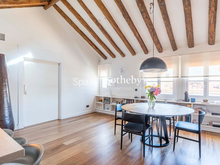 Penthouse for Rent in Madrid, Madrid 3